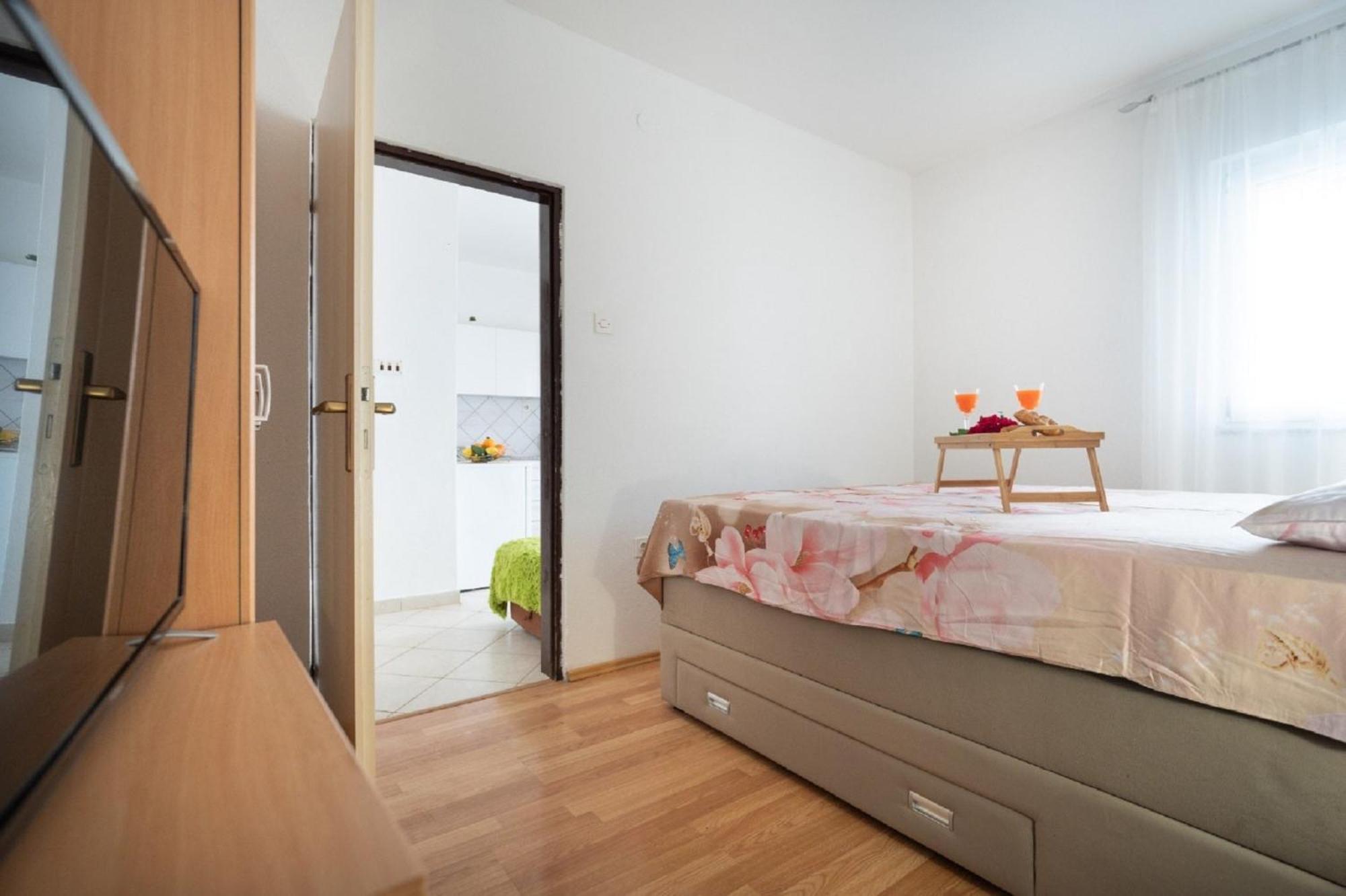 Apartments Milic Gornji Karin Exterior foto